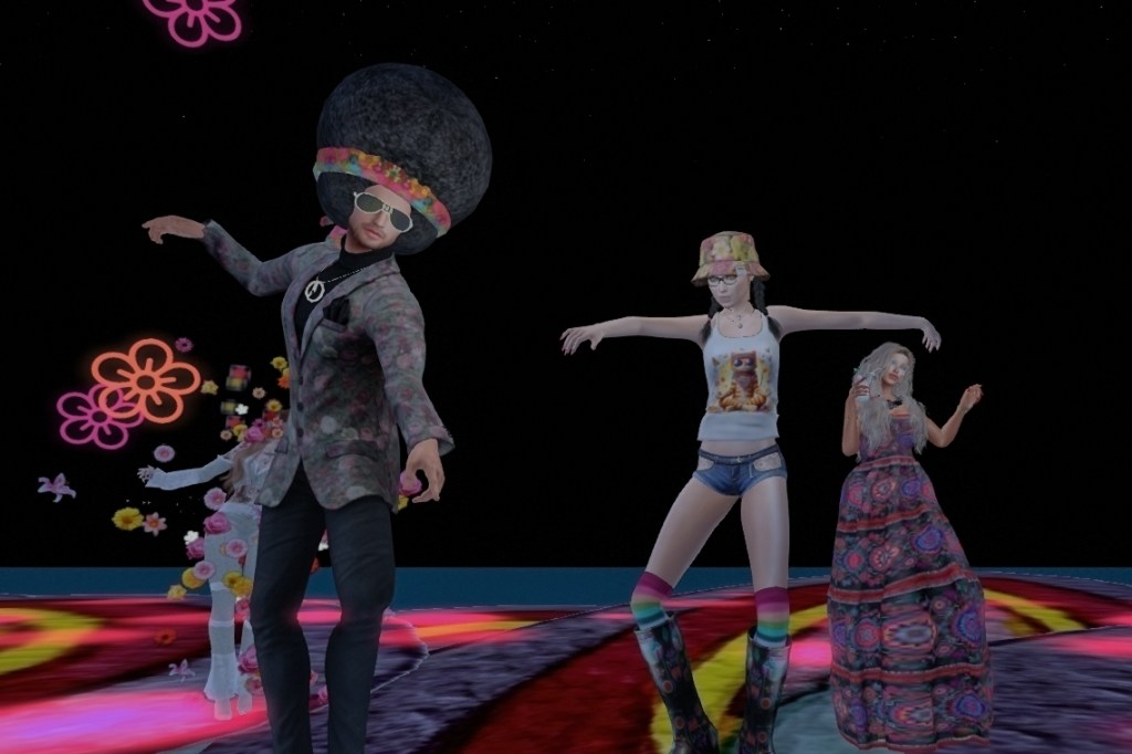 Dancing HIppies at Hippiestock